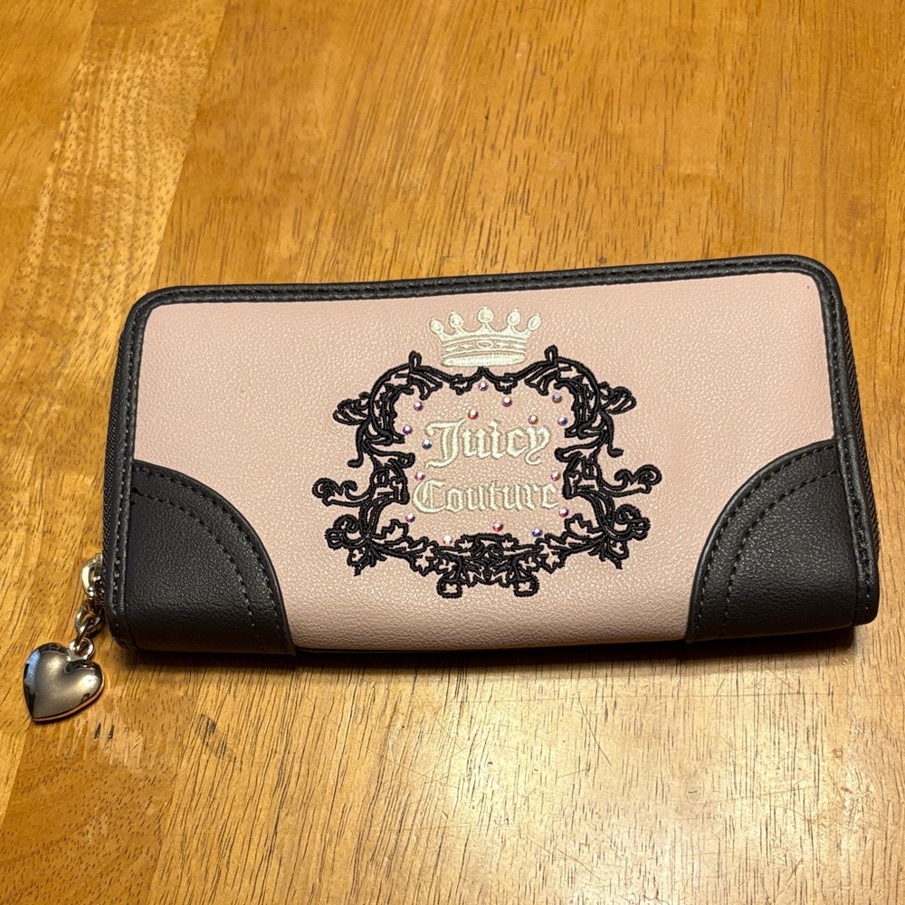 Juicy Couture Black and Pink Women's Wallet